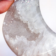 Load image into Gallery viewer, Druzy Agate Moon