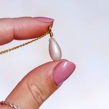 Load image into Gallery viewer, Peach Moonstone 14ct Gold Fill Necklace