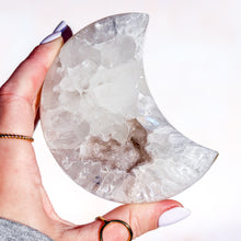 Load image into Gallery viewer, Druzy Agate Moon
