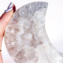 Load image into Gallery viewer, Druzy Agate Moon