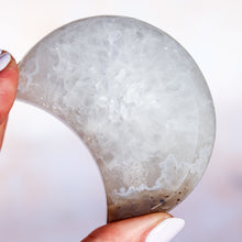 Load image into Gallery viewer, Druzy Agate Moon