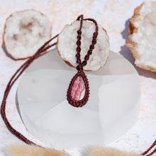 Load image into Gallery viewer, Rhodochrosite Macramé Necklace