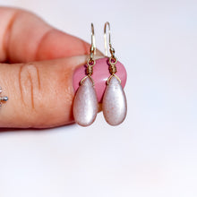 Load image into Gallery viewer, Peach Moonstone 14ct Gold Fill Earrings