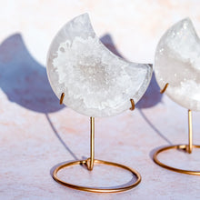 Load image into Gallery viewer, Druzy Agate Moon