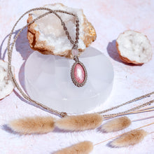 Load image into Gallery viewer, Rhodonite & Rose Quartz Macramé Necklace