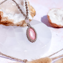 Load image into Gallery viewer, Rhodonite & Rose Quartz Macramé Necklace