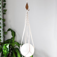 Load image into Gallery viewer, Plant Hanger x Natural Crystal Agate Slice