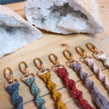 Load image into Gallery viewer, Spiral Macrame Key Ring With Gold Clasp