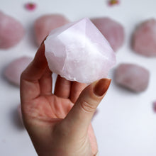 Load image into Gallery viewer, Rose Quartz Cut Base Point