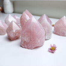Load image into Gallery viewer, Rose Quartz Cut Base Point