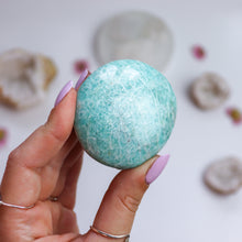 Load image into Gallery viewer, Amazonite Palm Stone