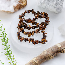 Load image into Gallery viewer, Tigers Eye Crystal Chip Bracelet
