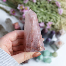 Load image into Gallery viewer, Hematoid Quartz Point