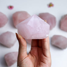 Load image into Gallery viewer, Rose Quartz Cut Base Point