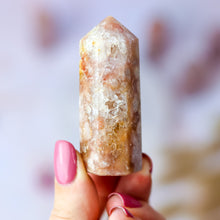 Load image into Gallery viewer, Pink Amethyst Point