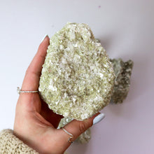 Load image into Gallery viewer, Golden Mica