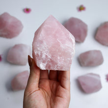 Load image into Gallery viewer, Rose Quartz Cut Base Point