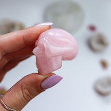 Load image into Gallery viewer, Rose Quartz Skull