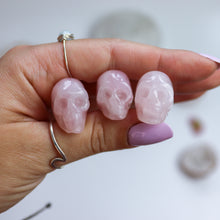 Load image into Gallery viewer, Mini Rose Quartz Skull