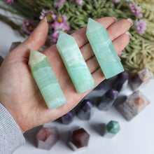 Load image into Gallery viewer, Pistachio Calcite Point