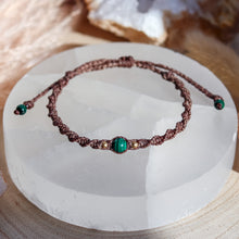 Load image into Gallery viewer, Malachite Macramé Bracelet