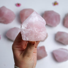 Load image into Gallery viewer, Rose Quartz Cut Base Point