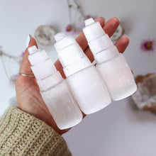 Load image into Gallery viewer, Selenite Tower