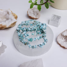 Load image into Gallery viewer, Larimar Crystal Chip Bracelet