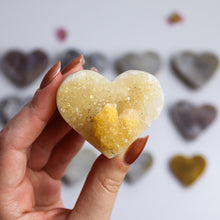 Load image into Gallery viewer, Chalcedony Druzy Heart