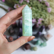 Load image into Gallery viewer, Pistachio Calcite Point