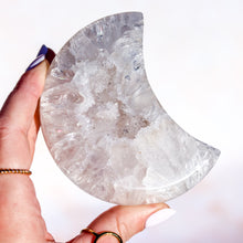 Load image into Gallery viewer, Druzy Agate Moon
