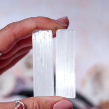 Load image into Gallery viewer, Mini Selenite Wand
