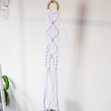 Load image into Gallery viewer, Diamond Macrame Plant Hanger

