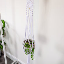 Load image into Gallery viewer, Diamond Macrame Plant Hanger
