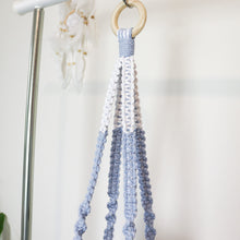 Load image into Gallery viewer, Two Tone Macrame Plant Hanger
