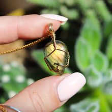 Load image into Gallery viewer, Labradorite 14ct Gold Fill Necklace
