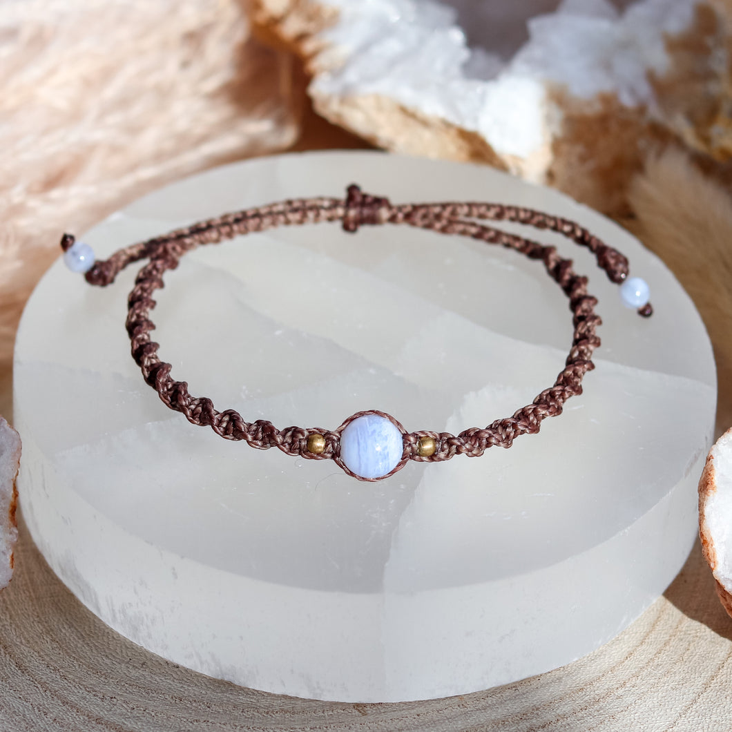 Blue Lace Agate Macramé Bracelet