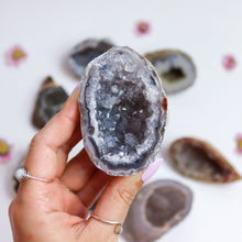 Load image into Gallery viewer, Agate Half Geode
