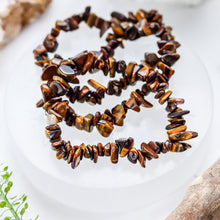 Load image into Gallery viewer, Tigers Eye Crystal Chip Bracelet
