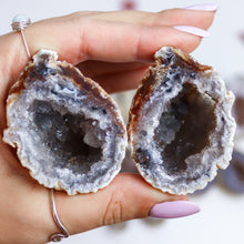 Load image into Gallery viewer, Agate Geode Pair
